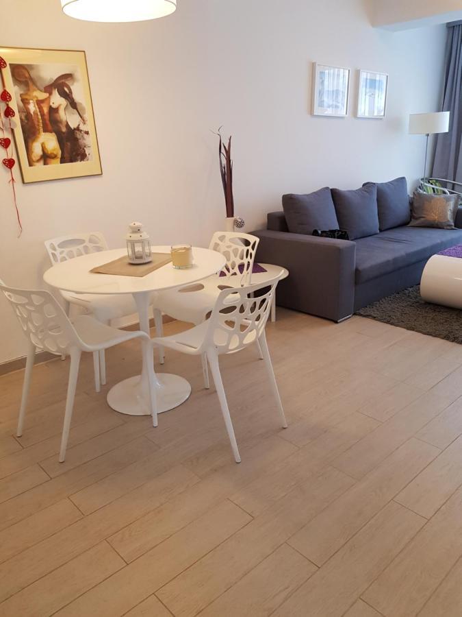 Apartament Czarna Gora Livigno Lägenhet Sienna  Exteriör bild